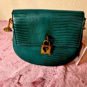 Betsey Johnson Teal purse msrp$88